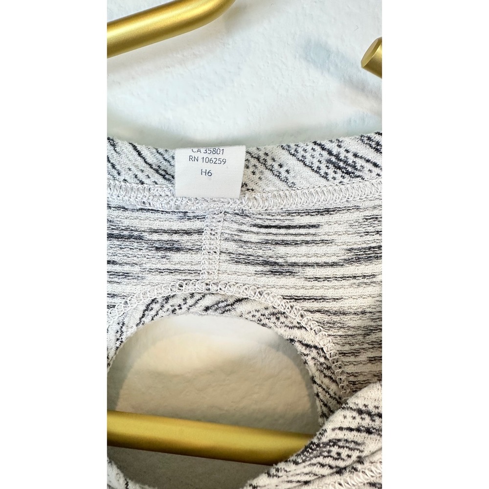 Lululemon Fast as Light Muscle Tank Crop Size 4 - Picture 8 of 13